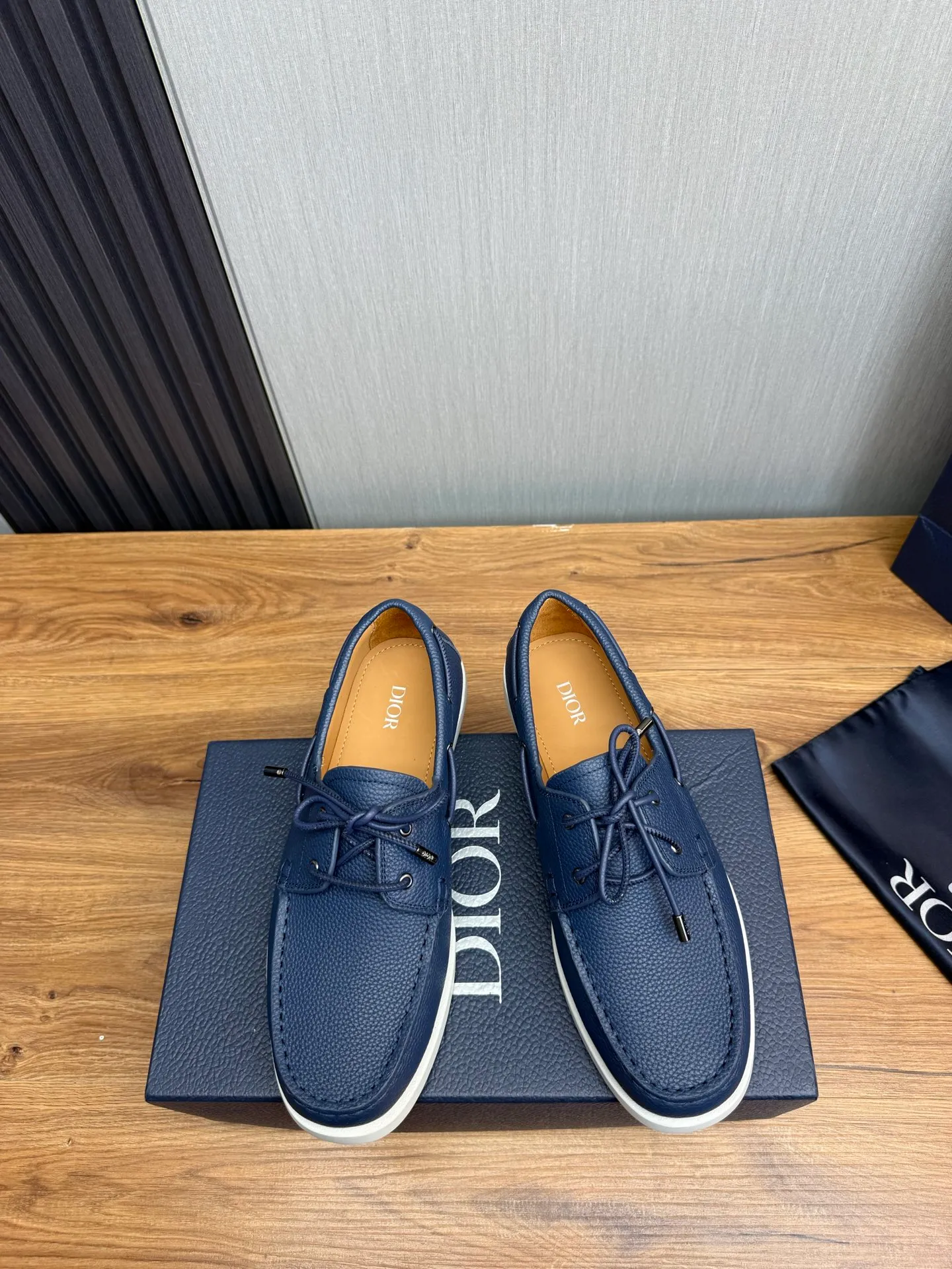 Men's shoes 💰560💰 [Dior] Men's official website na hot sale 🔥Imported cowhide + cowhide lining. Original rubber wear-resistant outsole. High quality shipment ⬆️Code number 38-44, (45 customized)